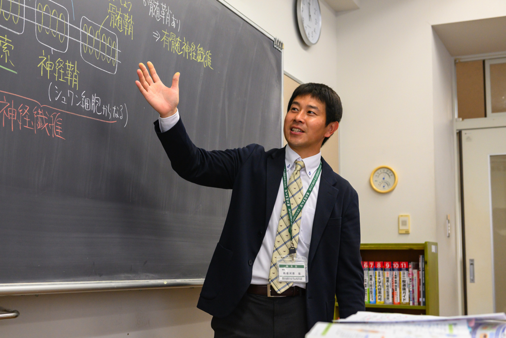 3年間での難関大現役合格に向けて、「授業・放課後講習・自学習」をしっかりと組み合わせて指導