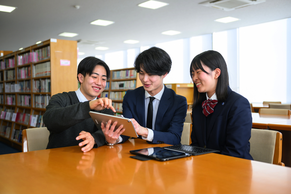 総合探求活動〜社会課題探究〜